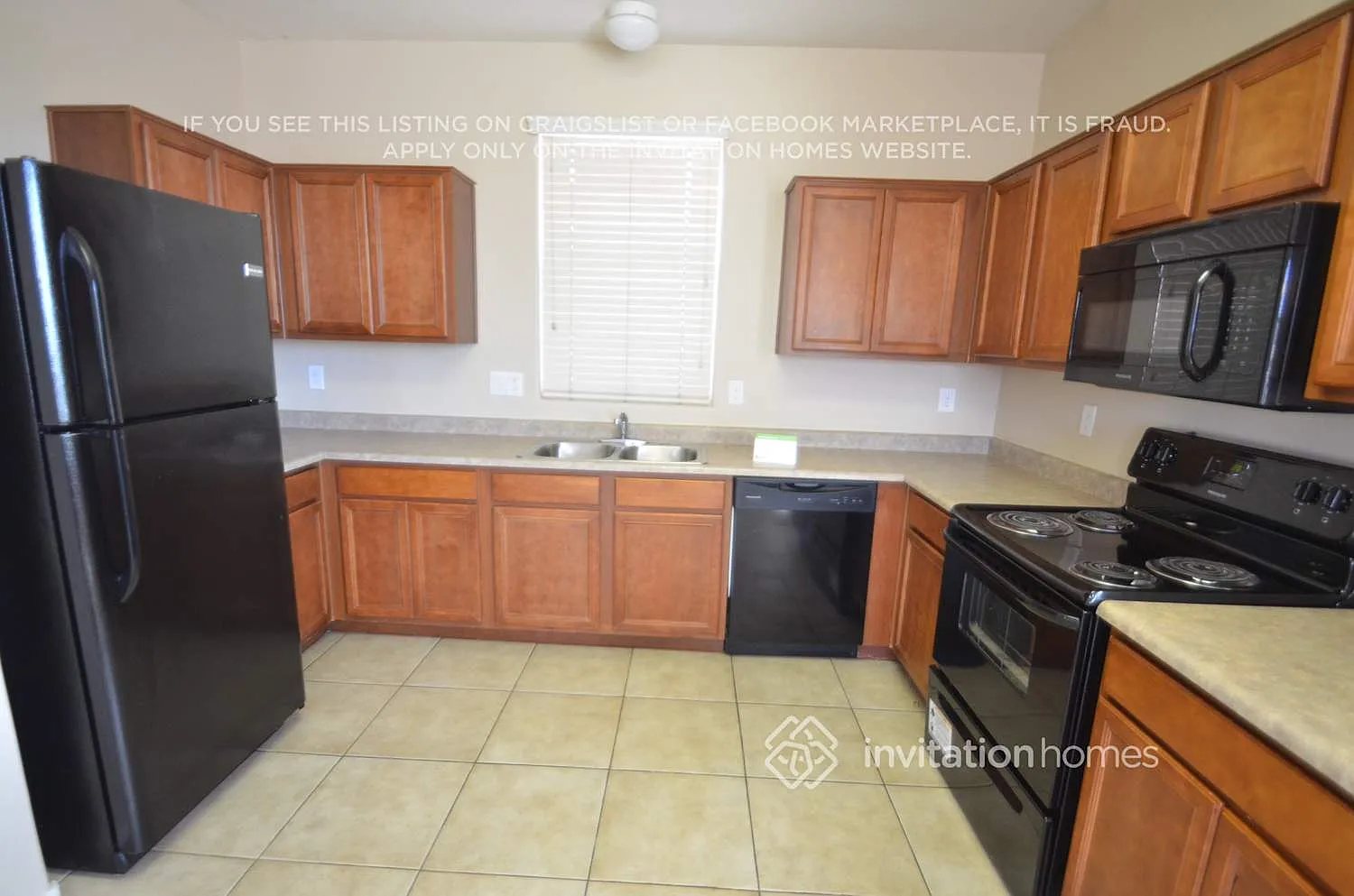 116 N 66th Ln Phoenix, AZ 85043 — Photo 4