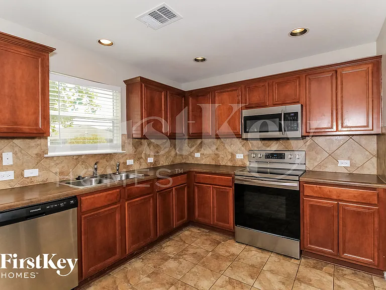 2138 Brinkley Dr — Photo 5