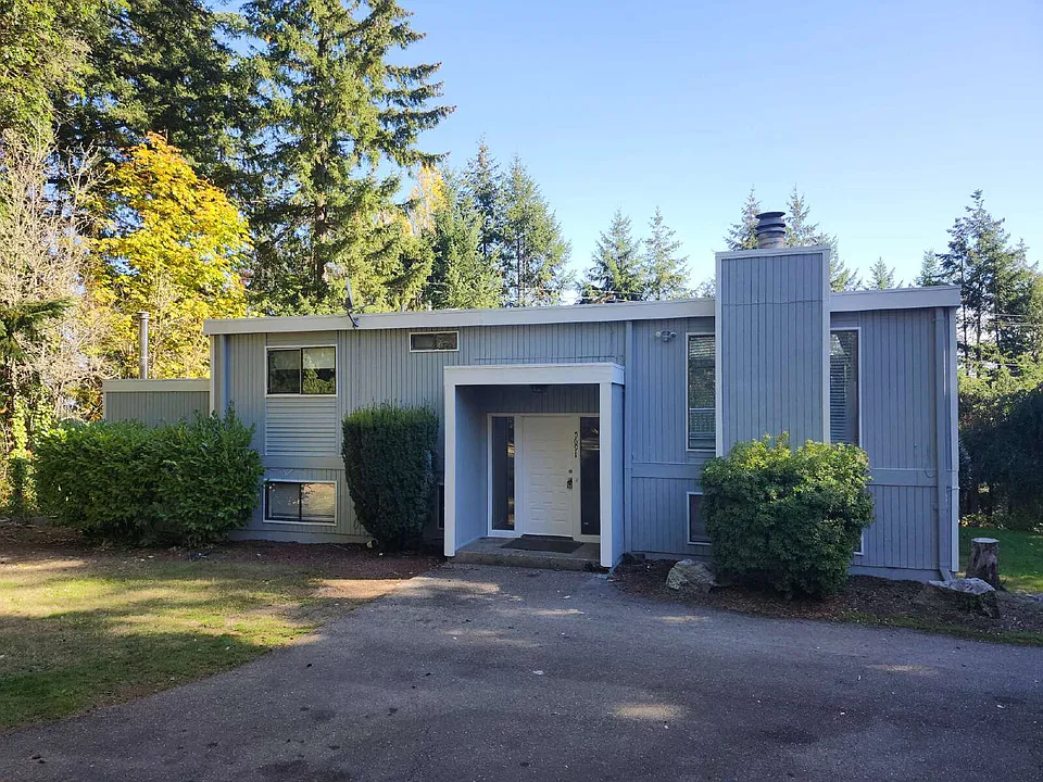 5691 Kitsap Way