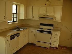 5th image of 4391 Castle Heights Dr