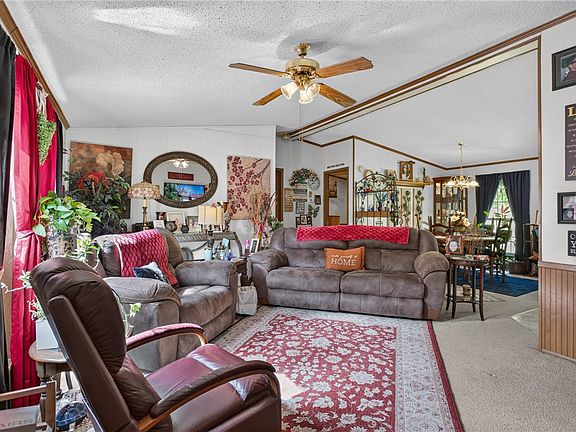 2nd image of 418 Chauga Rd