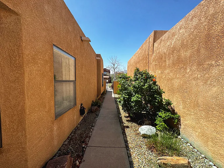 2135 Coyote Willow Ave NE — Photo 3