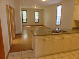 1902 W Erie St, Chicago, IL 60622