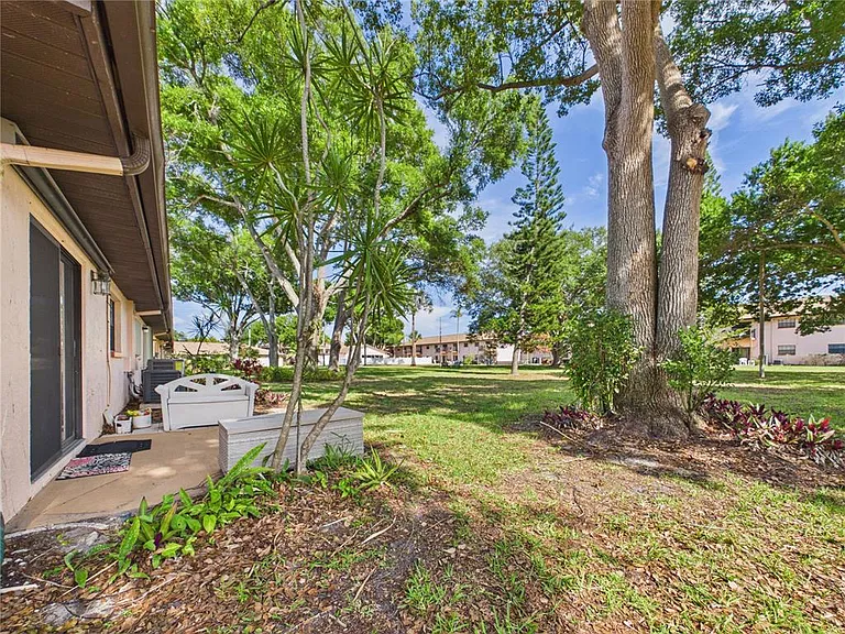 13250 Ridge Rd #9-8 — Photo 32