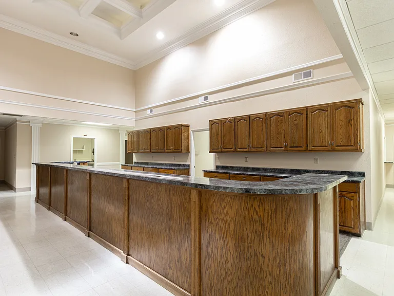 620 Quintard Ave #1 — Photo 31
