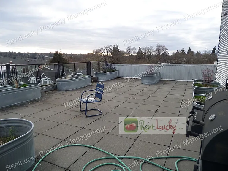 4031 Aurora Ave N #301 — Photo 22