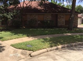 8003 Petra Dr, Houston, TX 77083