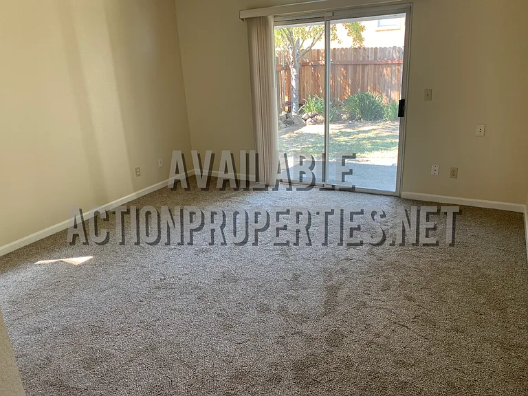 3835 Hunters Glen Pl — Photo 20