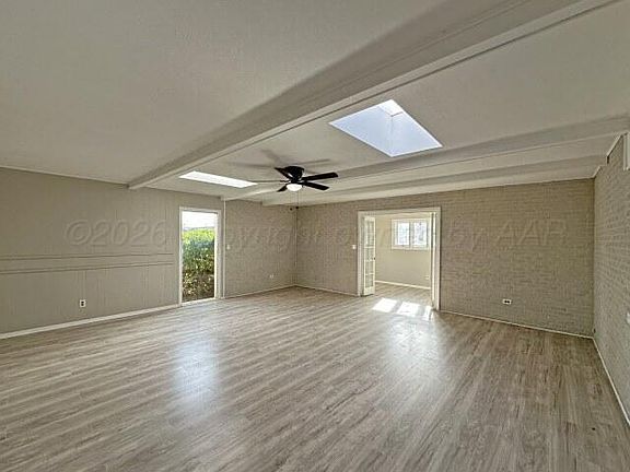 3rd image of 321 S Barkley St