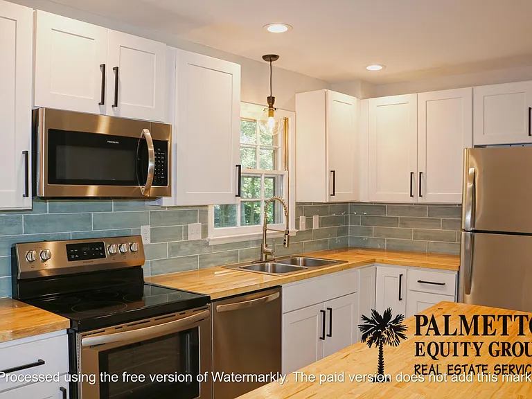 2210 Waynick St — Photo 6