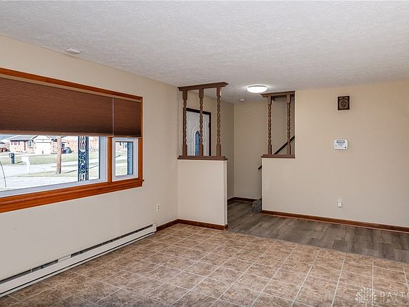 4th image of 7273 Beth Ct