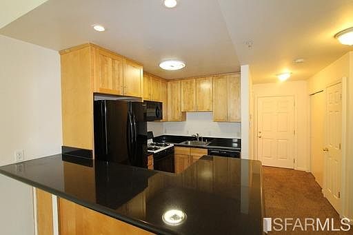 4th image of 400 Alemany Blvd APT 6