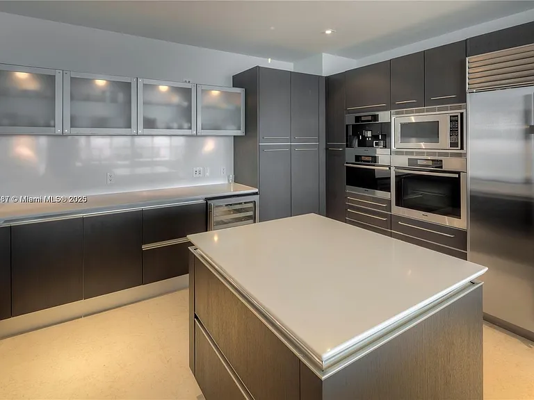 17001 Collins Ave #4301 — Photo 8