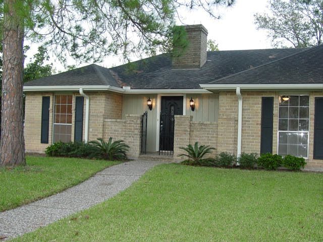 1st image of 507 Blue Willow Dr