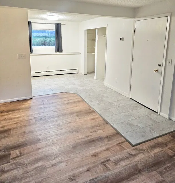 1 bed, 700 sqft, $975 — Photo 2