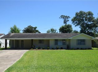 315 Quelqueshue St, Sulphur, LA 70663