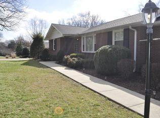 637 Oakley Dr, Nashville, TN 37220