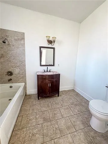 325 S Rendon St — Photo 13