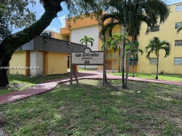 666 W 81st St APT 320, Hialeah, FL 33014