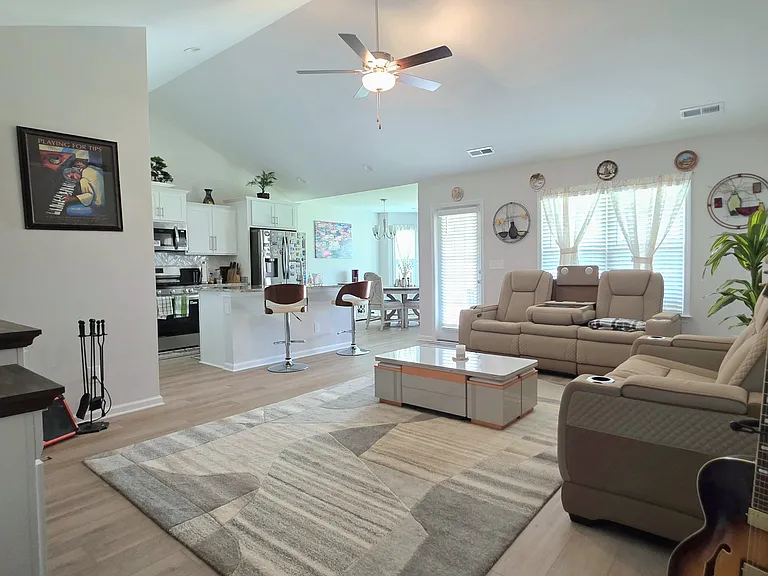 506 Woodside Dr — Photo 8