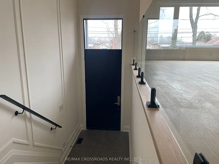790 Midland Ave #B — Photo 6