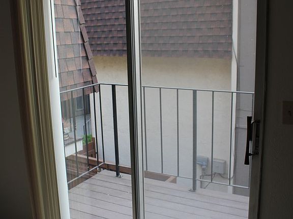 5th image of 771 Pole Line Rd APT 18
