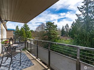 550 Elm Way APT 408, Edmonds, WA 98020
