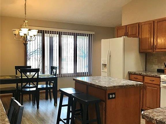 5th image of 5596 Savina Ave