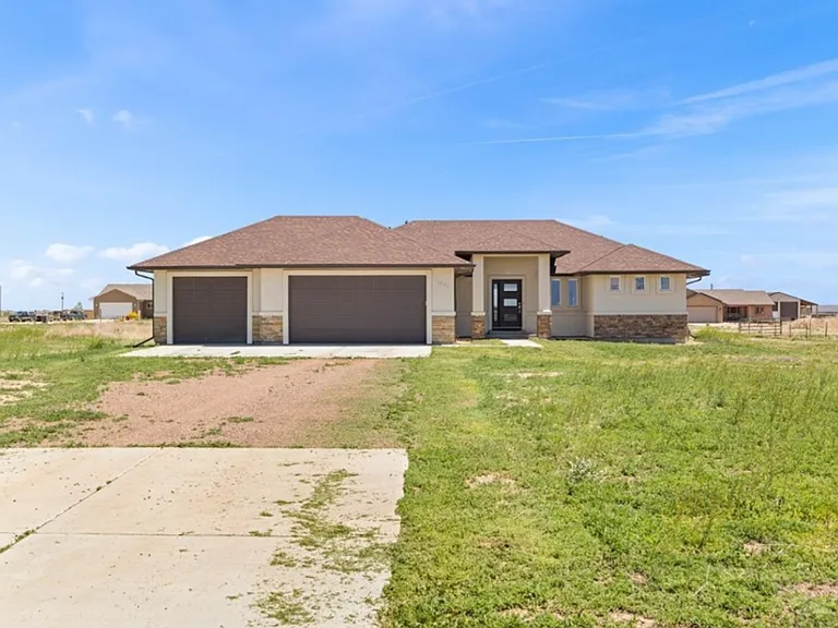 1327 E Platteville Blvd — Photo 12