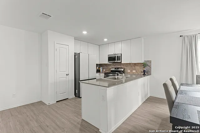 7022 Serf Pl — Photo 5