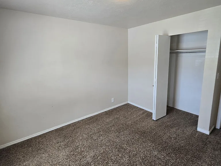 3062 S 150 E — Photo 17