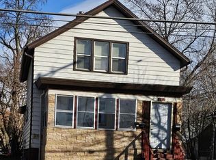 627 N Memorial Dr, Racine, WI 53404