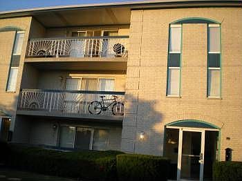 2nd image of 1263 Chalet Rd APT 307