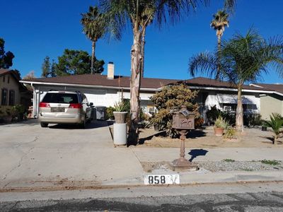 858 Coral Ave, Hemet, CA, 92543