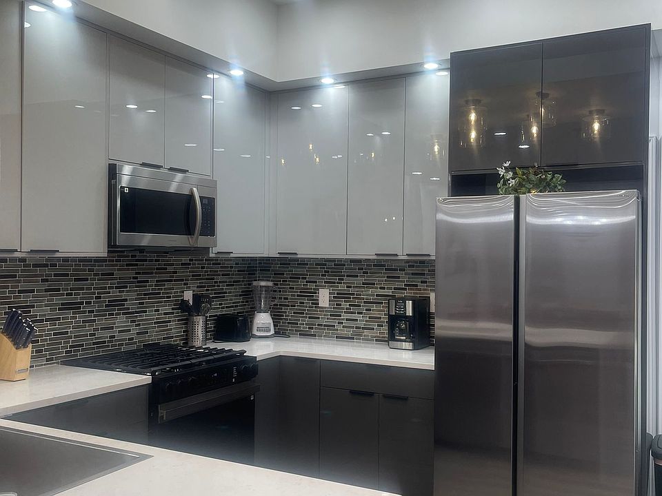 1st image of 1043 Faxon Ave