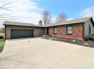 1795 Roxbury Ave, Geneva, OH 44041