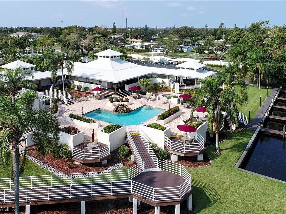 1st image of 9139 Palm Island Cir