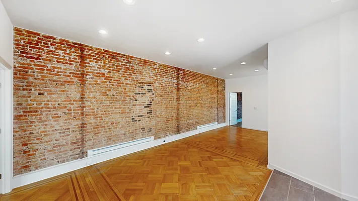 Rented by Dream NYC LLC | media 7