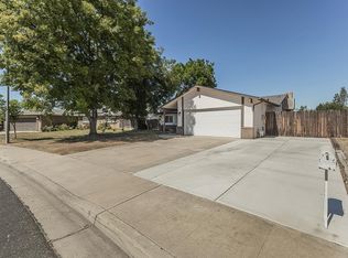 1385 Bernadine Dr, Clovis, CA
