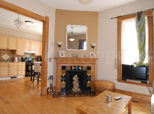 2533 Lyndale Ave S, Minneapolis, MN 55405