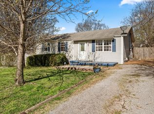 112 Cedar Ridge Dr, La Vergne, TN 37086