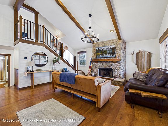 2nd image of 116 Larch Dr