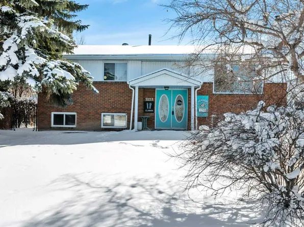 5223 N 48th Ave, Sylvan Lake, AB T4S 1G5