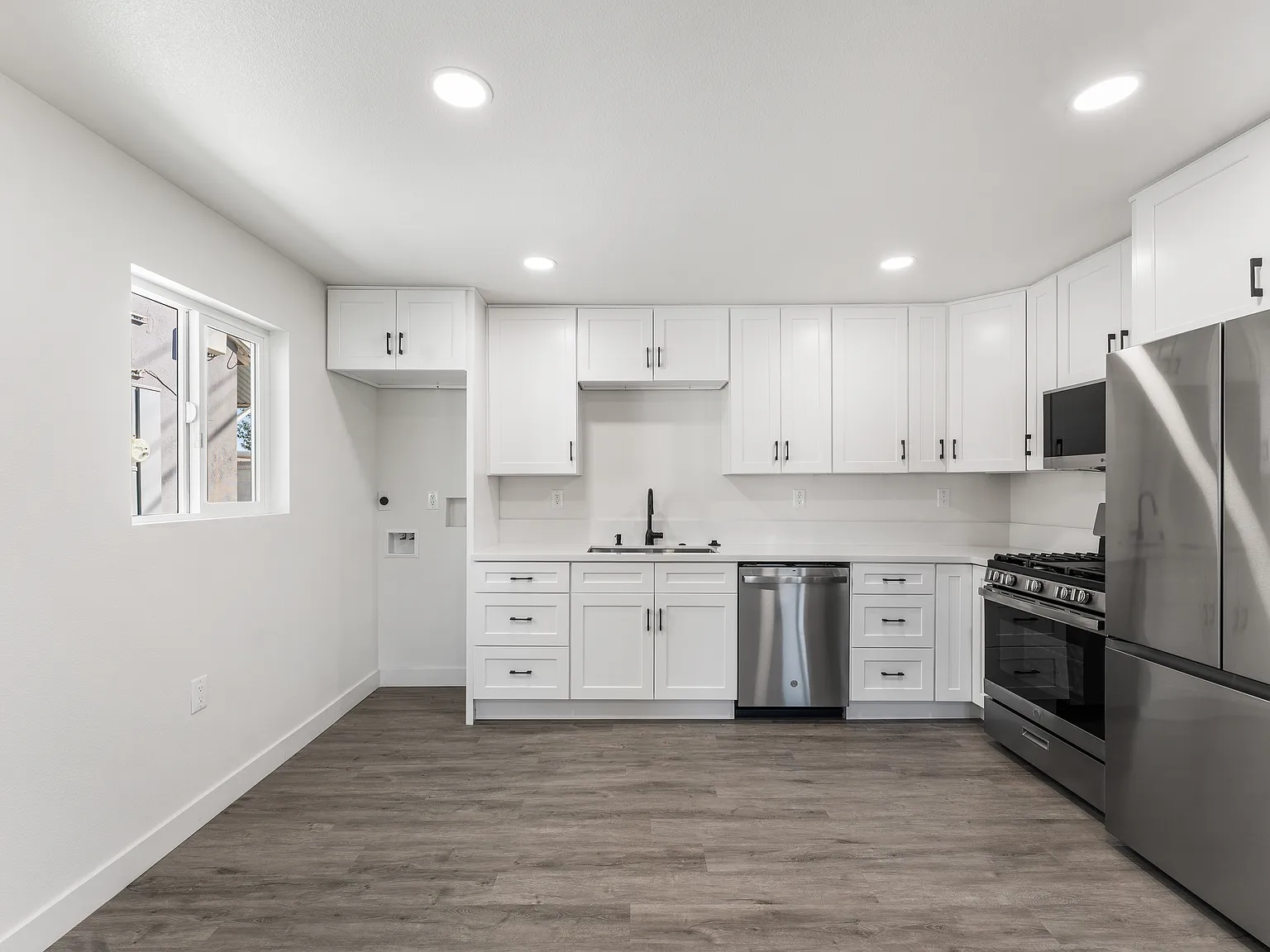 1 bed, 600 sqft, $1,800 — Photo 4