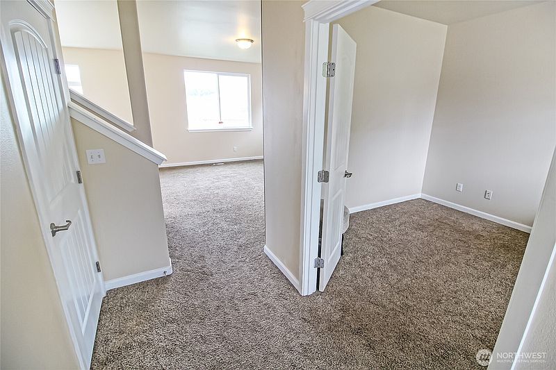 4th image of 9815 198th Street E