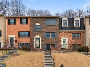23 Oak Shadows Ct, Baltimore, MD 21228