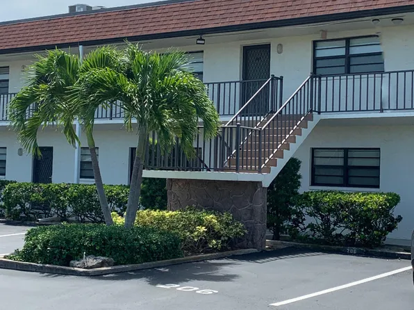 200 Saint Lucie Ln APT 207, Cocoa Beach, FL 32931