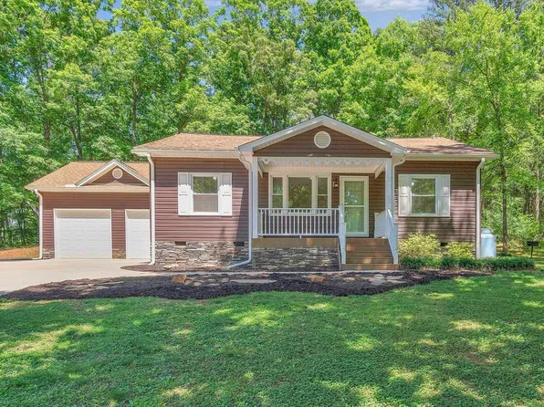 2561 Whitestone Rd, Spartanburg, SC 29302