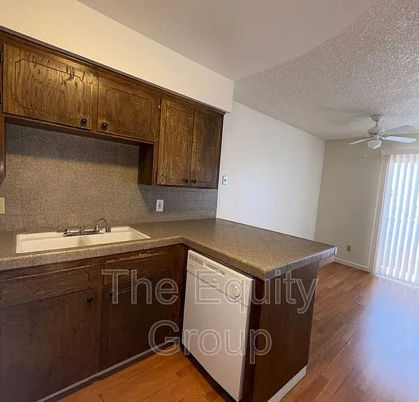 1865 Emma Lee Ln — Photo 10