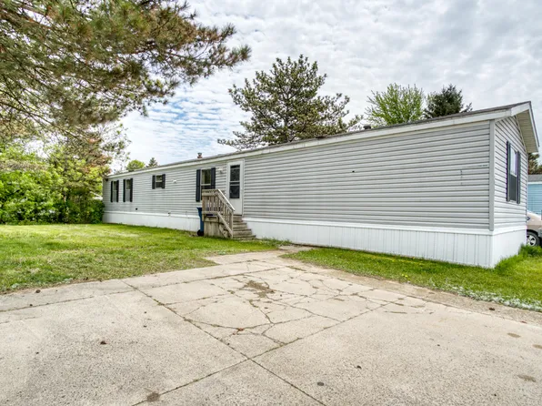 2261 Drive In Ln #68, Mount Pleasant, MI 48858